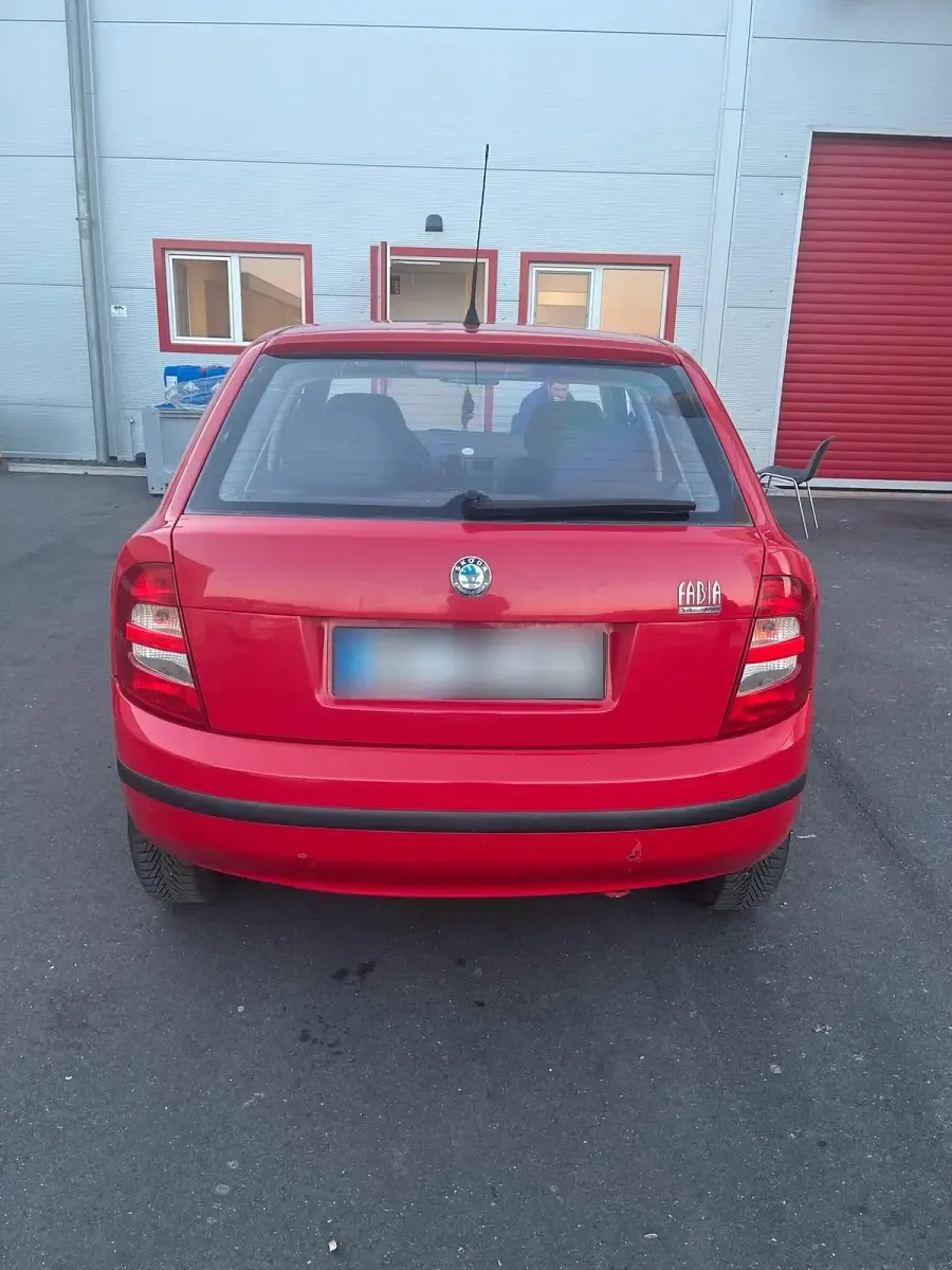 Usata Skoda Fabia 75 CV (55 kW) 2002 Rosso Utilitaria