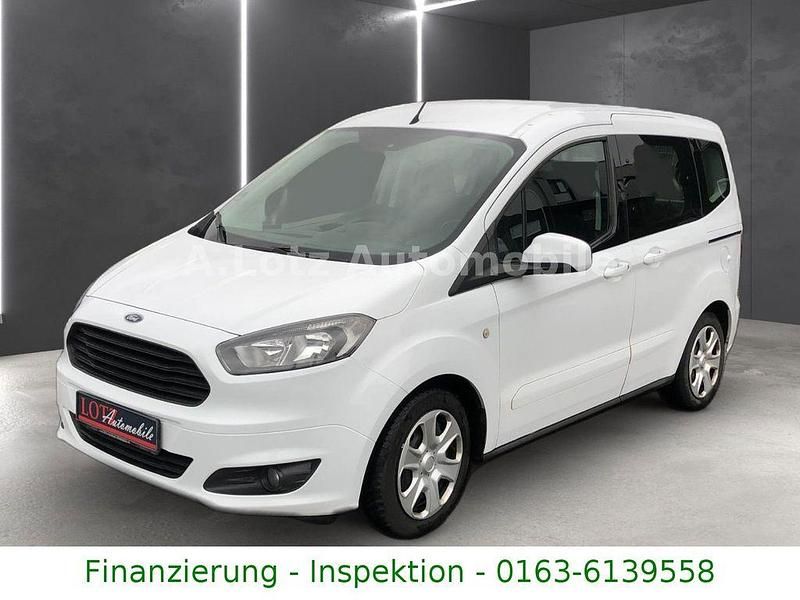 Gebraucht Ford Tourneo Courier Trend 101 PS (74 kW) 2018 Weiß Van / Kleinbus