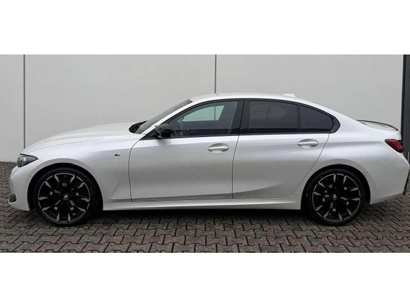 Gebraucht BMW 340 374 PS (275 kW) 2025 Mineralweiss metallic Limousine
