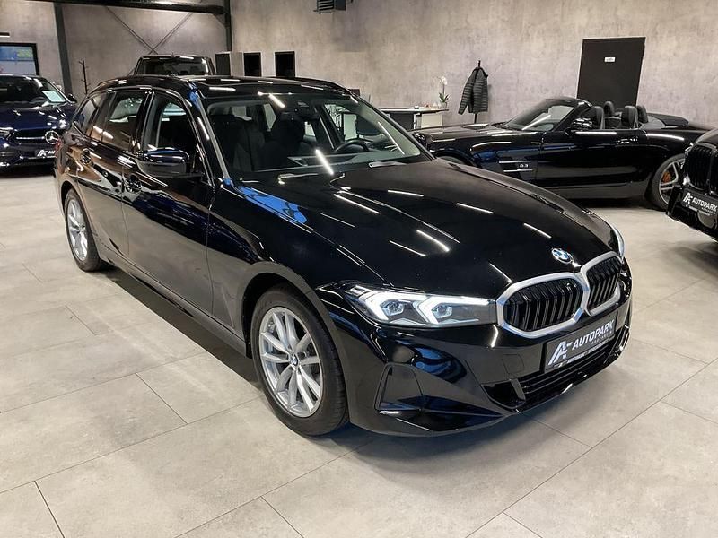 Gebraucht BMW 320 190 PS (139 kW) 2023 Schwarz Kombi