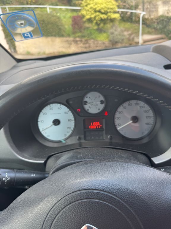 Grau Gebraucht 2018 Citroën Berlingo Van / Kleinbus | 9.500 € (Fairer Preis) - Bild 1/4