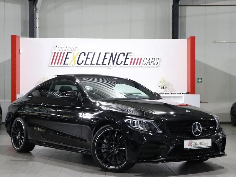 Obsidianschwarz Gebraucht 2019 Mercedes C43 AMG AMG Coupé | 42.943 € (Fairer Preis) - Bild 1/4