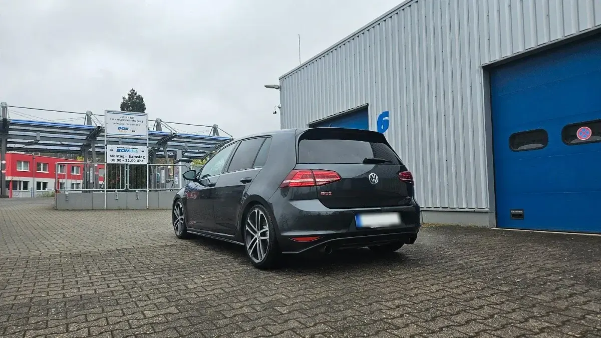 Gebraucht VW Golf VII GTI 230 PS (169 kW) 2016 Grau Limousine