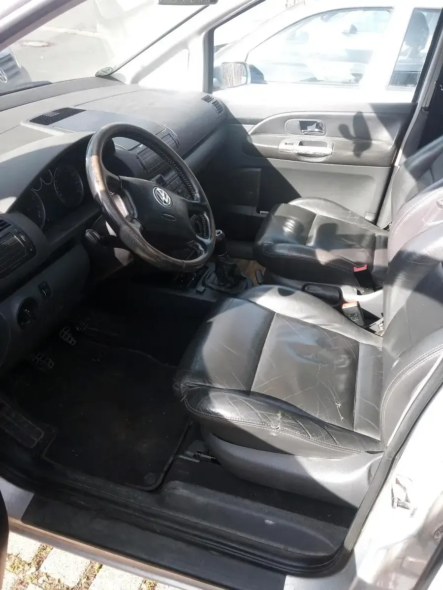 Gebraucht VW Sharan 150 PS (110 kW) 2001 Silber Van / Kleinbus