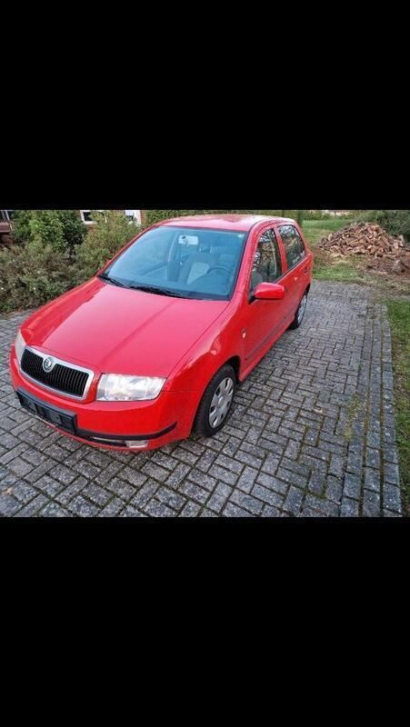 Rot Gebraucht 2000 Skoda Fabia Kleinwagen | 250 € (Superpreis) - Bild 1/3