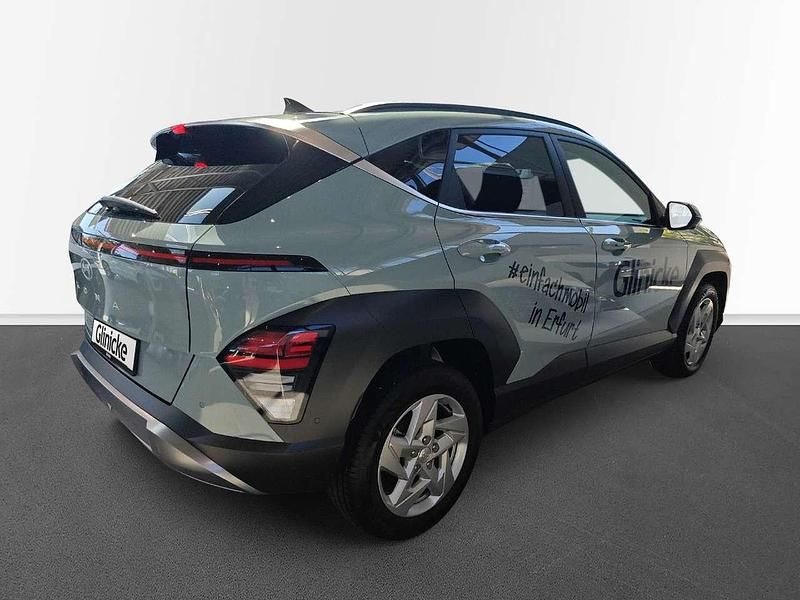 Gebraucht Hyundai Kona Trend 120 PS (88 kW) 2023 Grün SUV