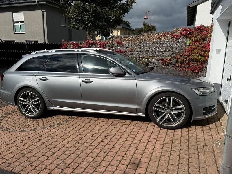 Gebraucht Audi A6 Allroad Ambiente 272 PS (200 kW) 2015 Silber Kombi