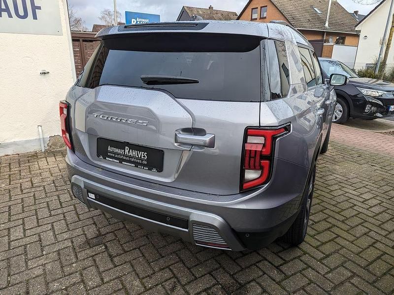 Usata KGM Torres Quartz 163 CV (119 kW) 2025 Grigio SUV