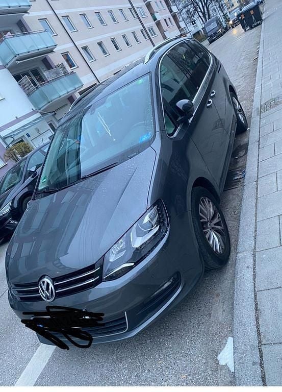 Gebraucht VW Sharan Highline 140 PS (102 kW) 2012 Grau Van / Kleinbus