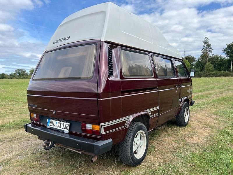 Second-hand VW T3 79 CP (58 kW) 1984 Roșu Van