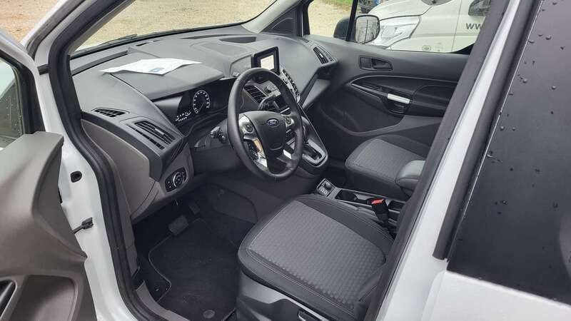 Gebraucht Ford Tourneo Connect Trend 120 PS (88 kW) 2020 Frostweiß Van / Kleinbus