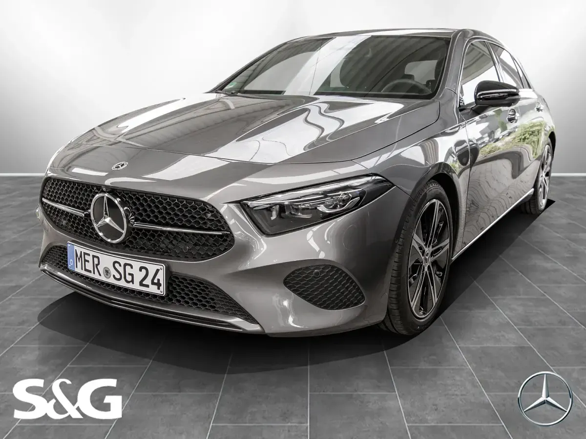 Gebraucht Mercedes A180 Progressive 136 PS (100 kW) 2026 Limousine