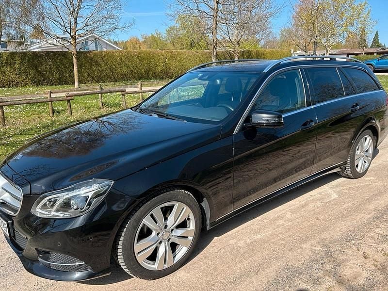 Usata Mercedes E350 252 CV (185 kW) 2013 Nero Station wagon