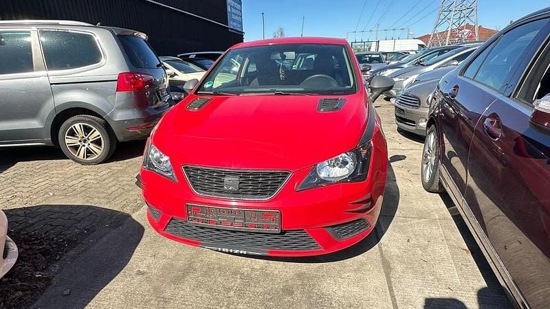 Second-hand Seat Ibiza SC Reference 60 CP (44 kW) 2014 Roșu Hatchback
