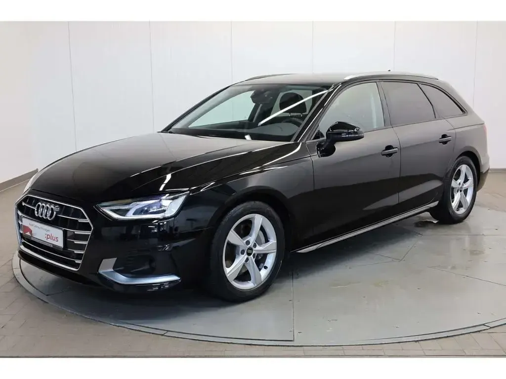 Gebraucht Audi A4 Advanced 204 PS (150 kW) 2023 Brillantschwarz Kombi