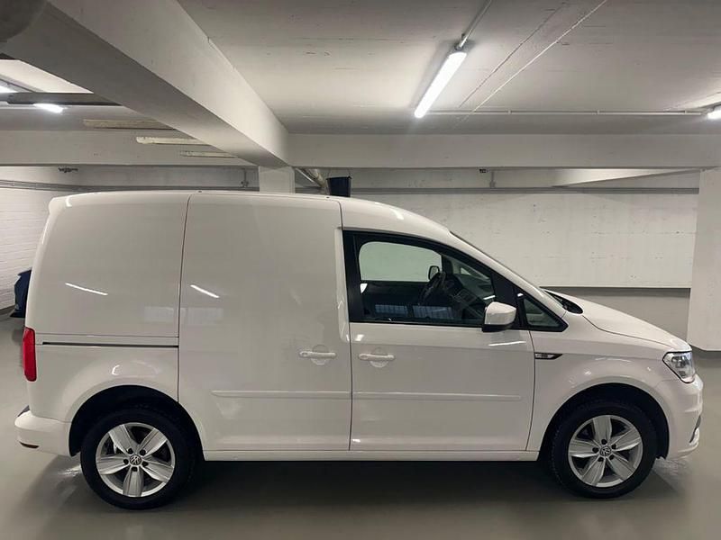 Gebraucht VW Caddy Trendline 125 PS (91 kW) 2019 Weiß Van / Kleinbus