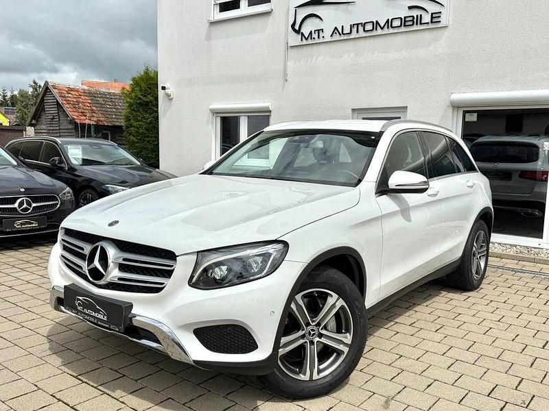 Weiß Gebraucht 2019 Mercedes GLC220 SUV | 26.790 € (Fairer Preis) - Bild 1/4