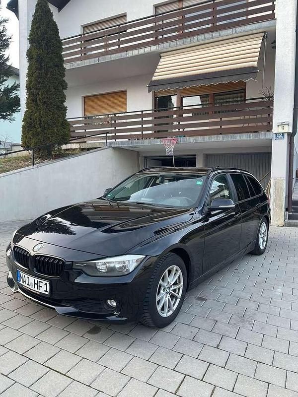 Gebraucht BMW 320 184 PS (135 kW) 2013 Schwarz Kombi