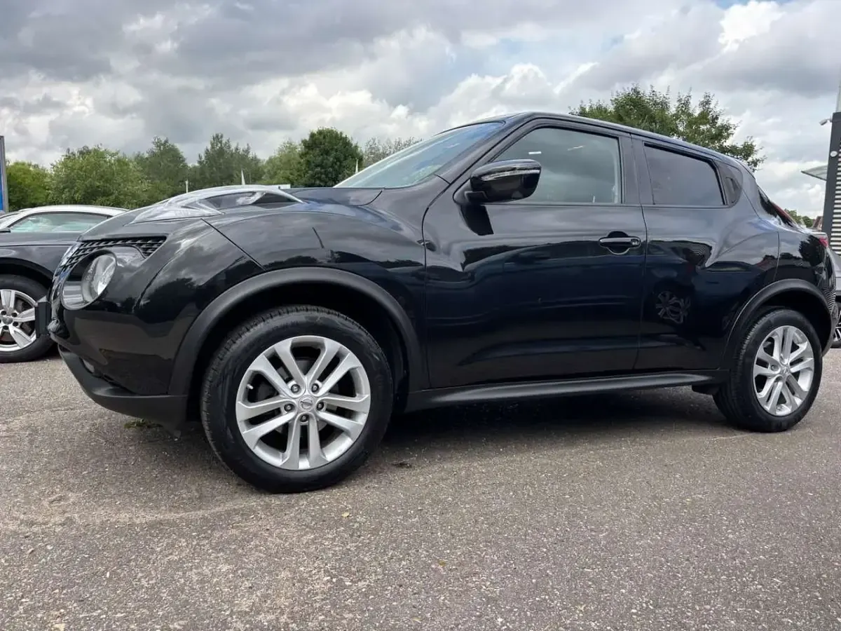 Gebraucht Nissan Juke Acenta 117 PS (86 kW) 2015 Schwarz SUV