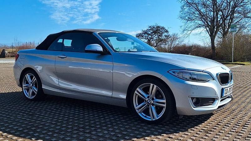 Gebraucht BMW 218 Advantage 136 PS (100 kW) 2016 Silber Cabrio