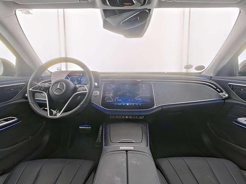 Gebraucht Mercedes E300 Night 313 PS (230 kW) 2025 Metalliclack obsidianschwarz Kombi