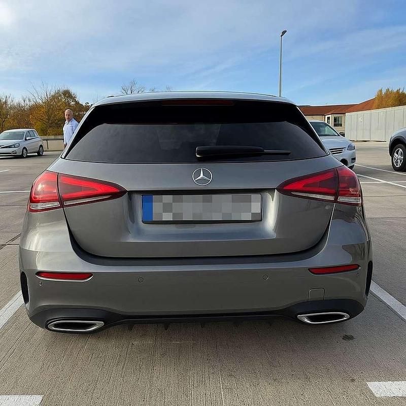 Gebraucht Mercedes A200 150 PS (110 kW) 2019 Grau Kleinwagen