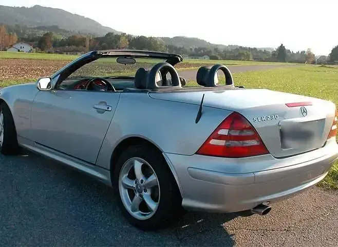Gebraucht Mercedes SLK230 197 PS (144 kW) 2002 Silber Cabrio