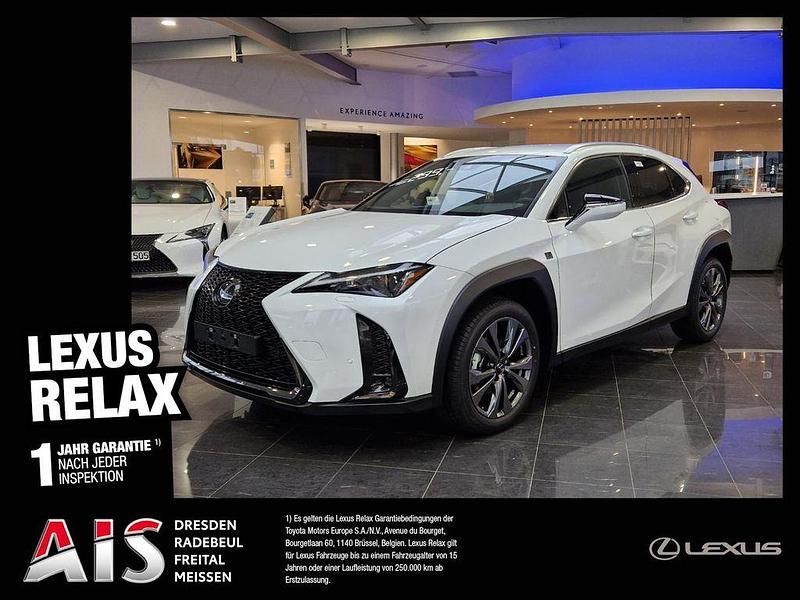 Neu Lexus UX 300h Sport Design Packet 199 PS (146 kW) 2025 Weiß SUV
