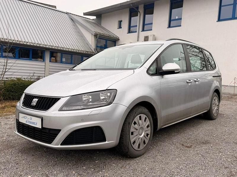 Silber Gebraucht 2011 Seat Alhambra Style Van / Kleinbus | 4.900 € (Guter Preis) - Bild 1/4