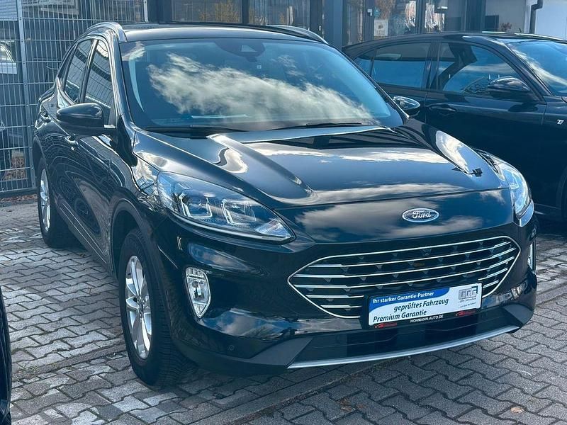 Gebraucht Ford Kuga Titanium 190 PS (139 kW) 2022 Schwarz SUV
