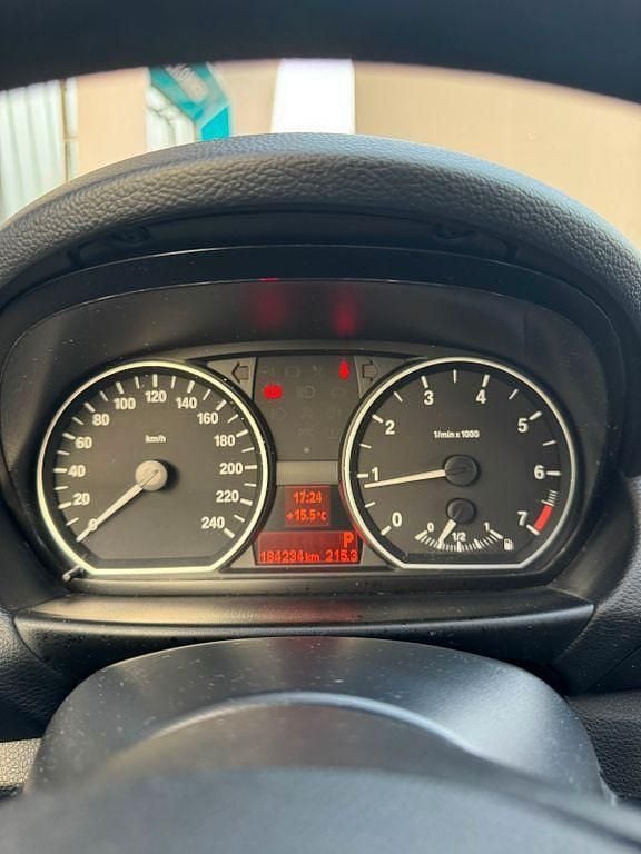 Gebraucht BMW 116 122 PS (89 kW) 2010 Grau Kleinwagen