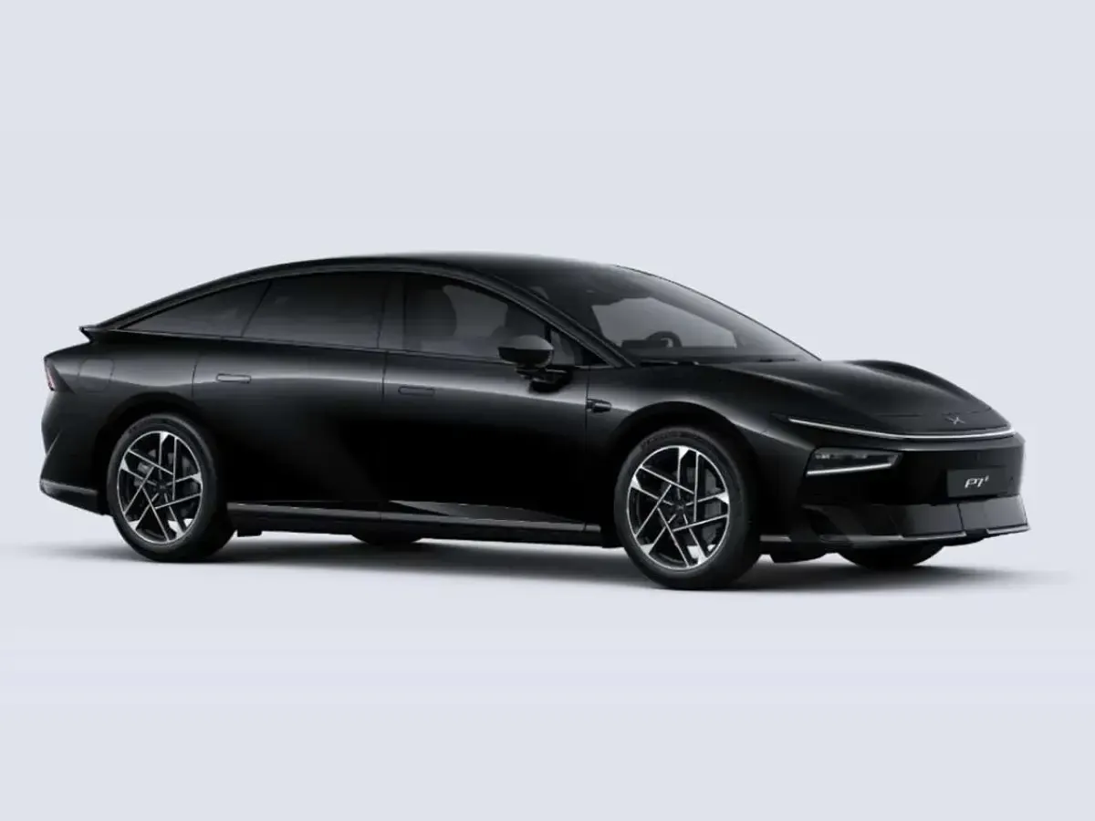 Neu XPENG P7 RWD Long Range 230 kW (313 PS) 2026 Schwarz midnight black Limousine