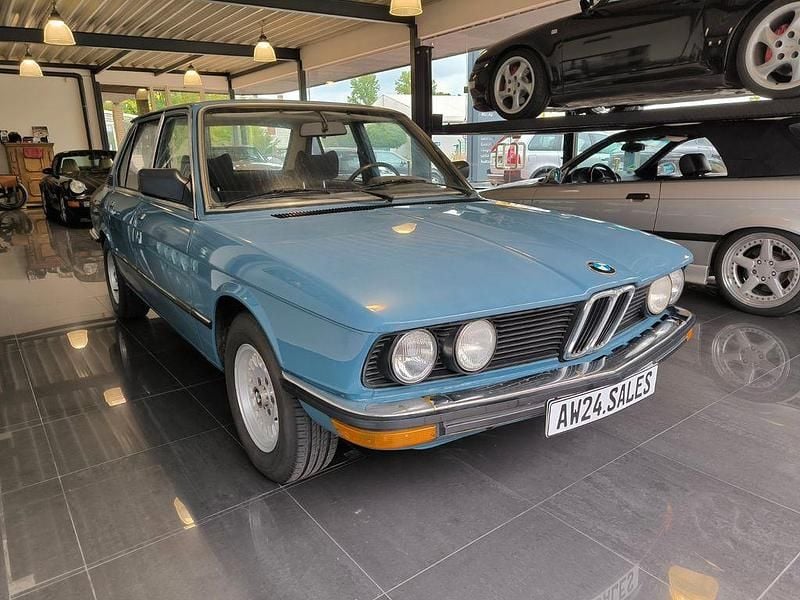 Blau Gebraucht 1981 BMW 518 Limousine | 8.450 € - Bild 1/4