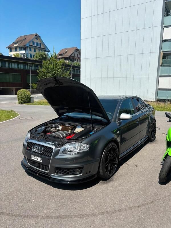 Grau Gebraucht 2007 Audi RS4 Limousine | 19.999 € (Guter Preis) - Bild 1/4