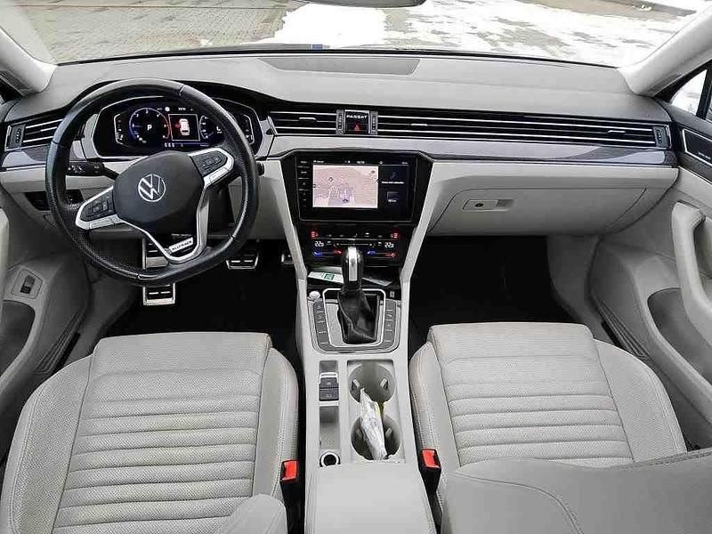 Gebraucht VW Passat Alltrack 200 PS (147 kW) 2021 Grau Kombi