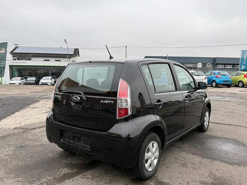 Gebraucht Subaru Justy 69 PS (50 kW) 2007 Schwarz Kleinwagen
