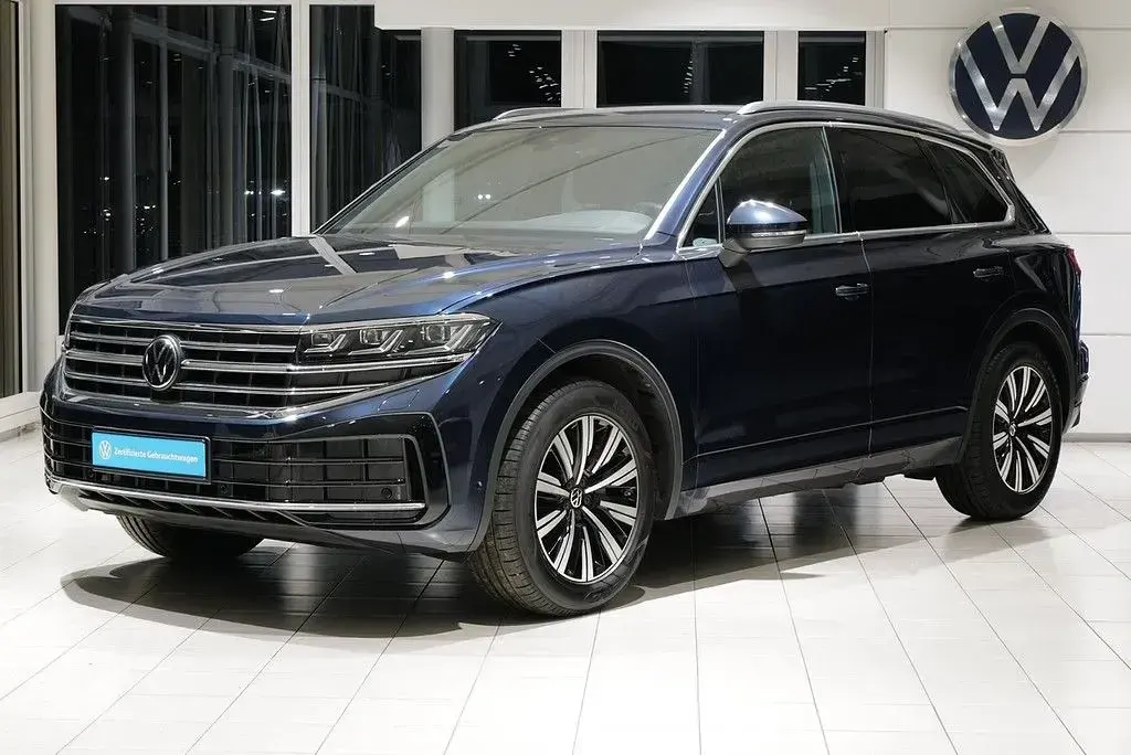 Gebraucht VW Touareg Elegance 231 PS (169 kW) 2025 Blau SUV