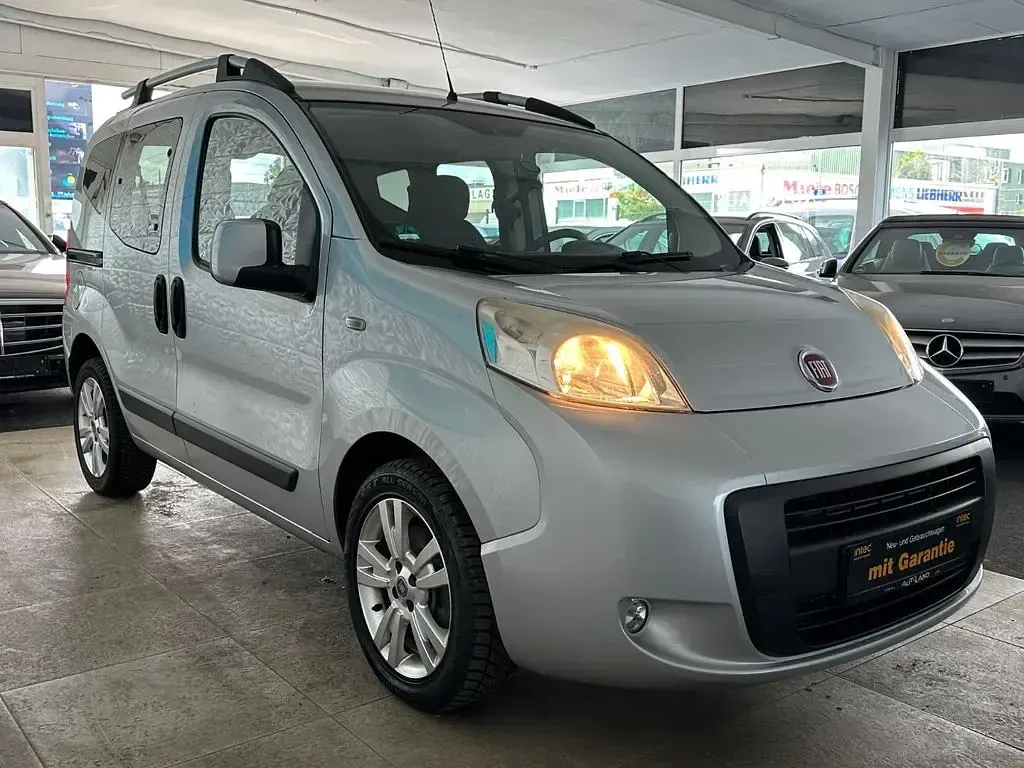 Gebraucht Fiat Qubo My Qubo 95 PS (69 kW) 2016 Grau Van / Kleinbus