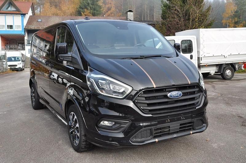 Gebraucht Ford Transit Custom Sport 185 PS (136 kW) 2021 Schwarz Limousine