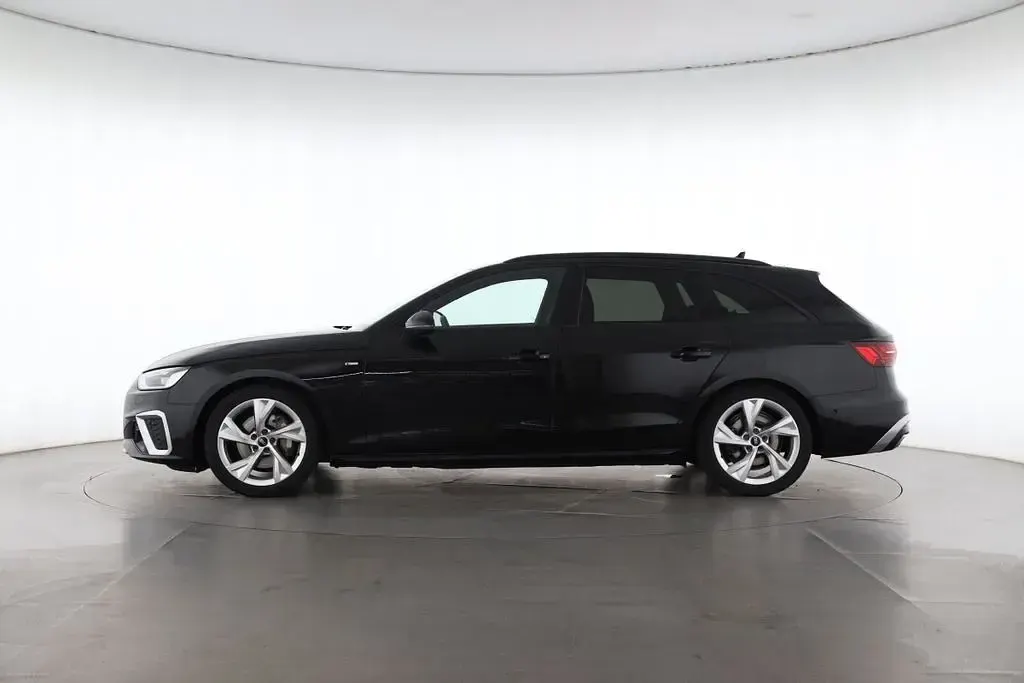 Gebraucht Audi A4 S-Line 204 PS (150 kW) 2024 Schwarz Kombi