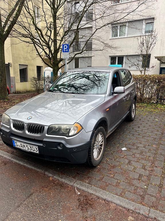 Grau Gebraucht 2004 BMW X3 SUV | 2.799 € (Fairer Preis) - Bild 1/4