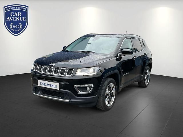 Diamond black crystal p/c (sch Gebraucht 2019 Jeep Compass Limited SUV | 18.490 € (Etwas zu teuer) - Bild 1/4