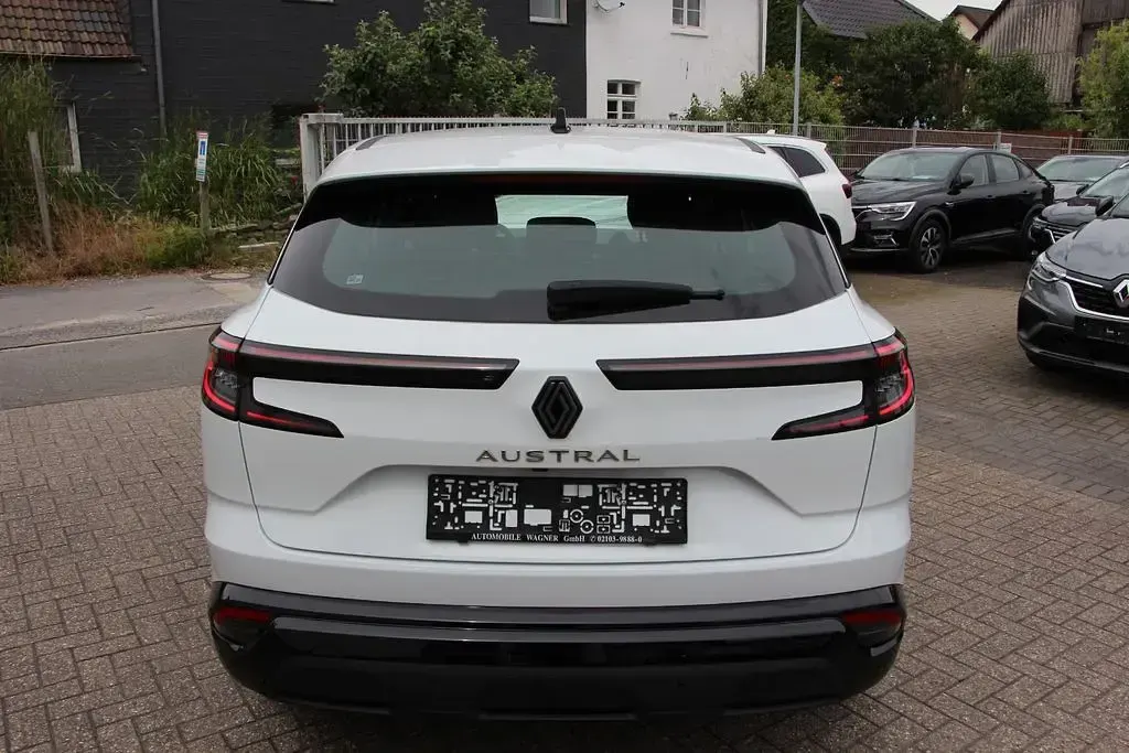 Gebraucht Renault Austral Evolution 158 PS (116 kW) 2024 Weiß SUV