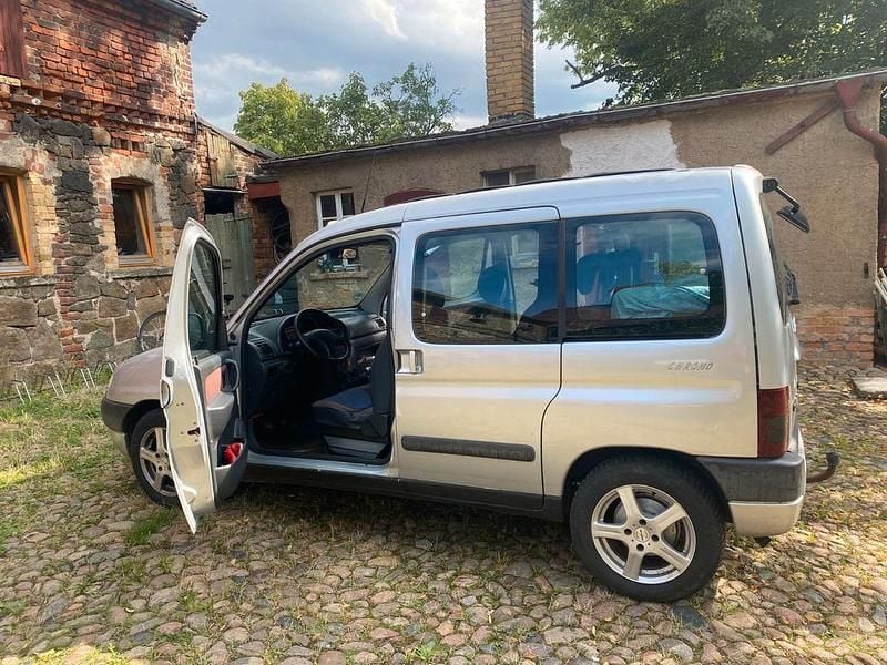 Silber Gebraucht 2001 Citroën Berlingo Van / Kleinbus | 2.500 € (Fairer Preis) - Bild 1/4