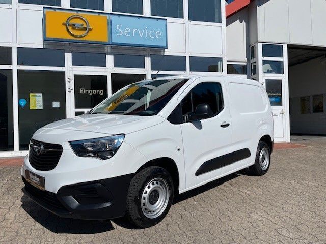 Weiß Gebraucht 2021 Opel Combo Selection Van / Kleinbus | 12.990 € (Fairer Preis) - Bild 1/4