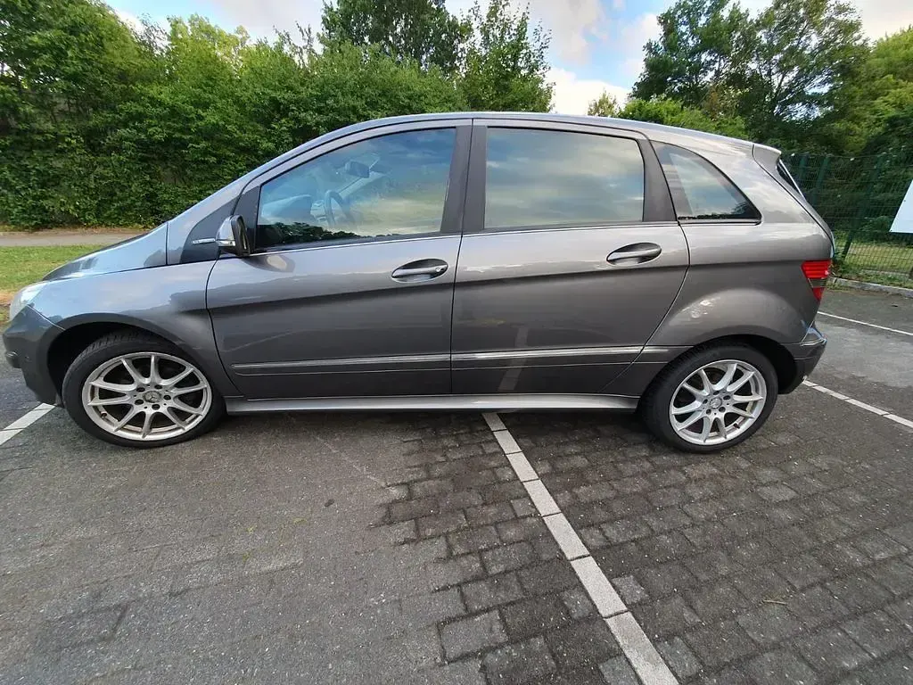 Gebraucht Mercedes B170 116 PS (85 kW) 2009 Grau Van / Kleinbus