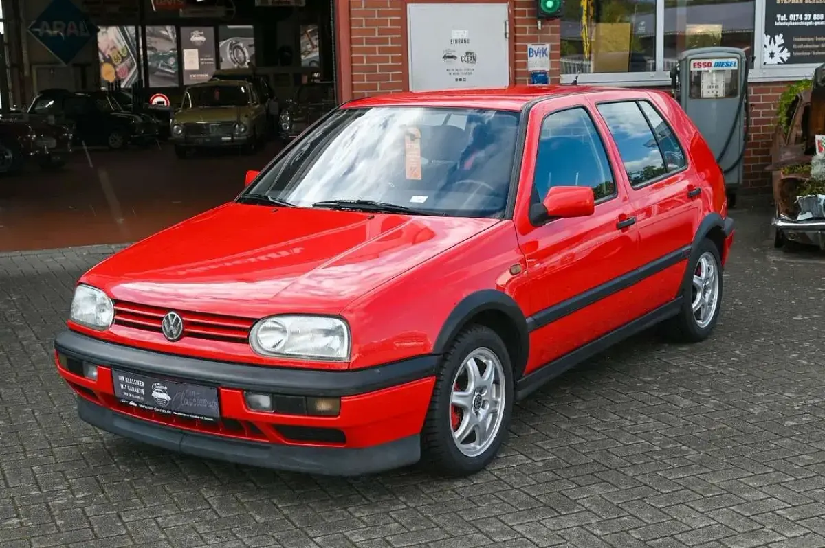 Gebraucht VW Golf III GTI 116 PS (85 kW) 1996 Rot Limousine