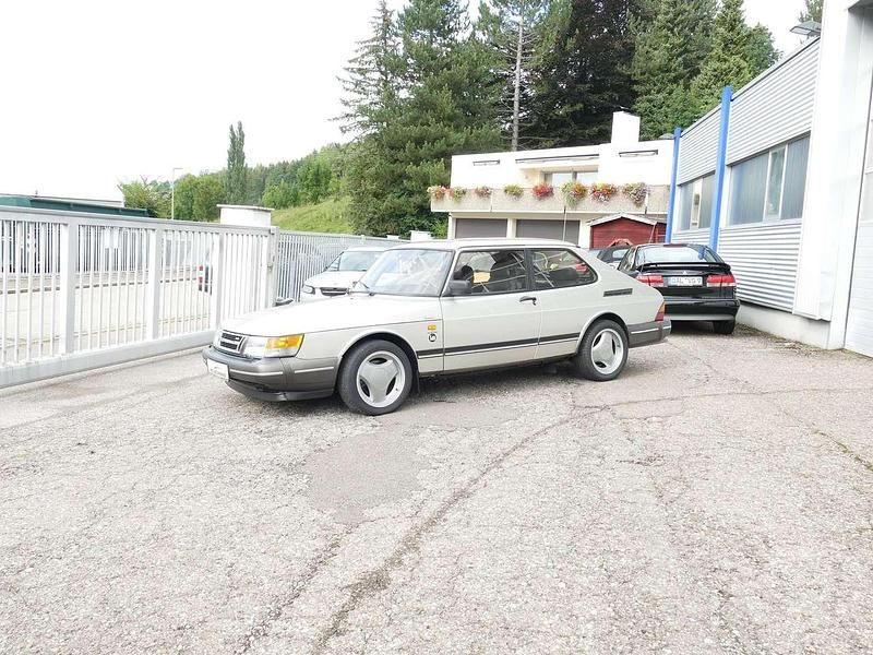 Gebraucht Saab 900 170 PS (125 kW) 1991 Champagner metallic Coupé