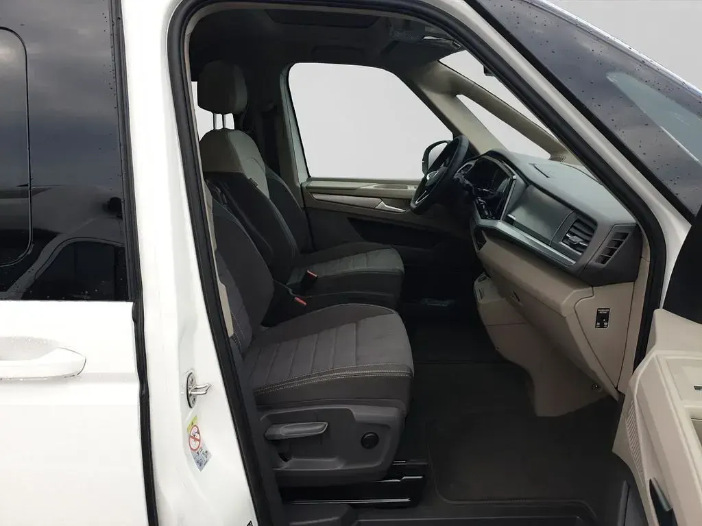 Gebraucht VW Multivan Edition 150 PS (110 kW) 2025 Weiß Van / Kleinbus