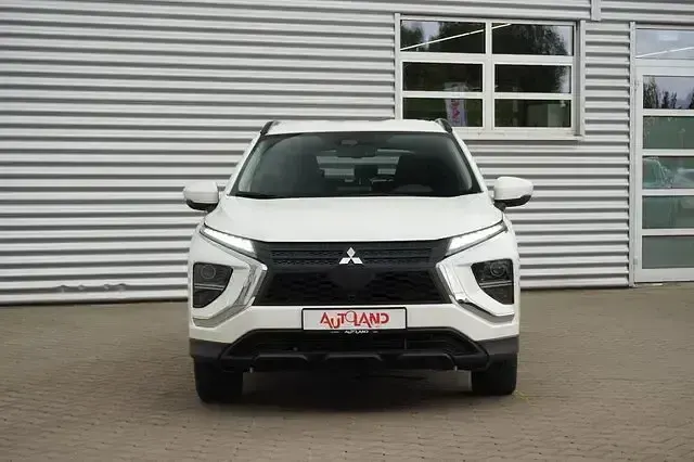 Gebraucht Mitsubishi Eclipse Cross Basis 188 PS (138 kW) 2022 Weiss SUV
